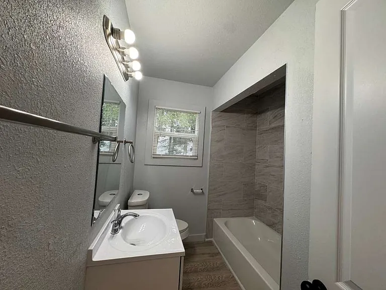 17573 Asbury Park — Photo 9