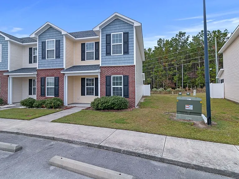 131 Glen Cannon Dr — Photo 3