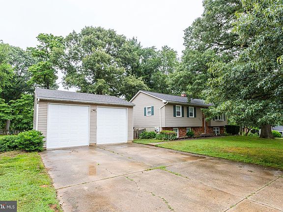 5th image of 612 Pine Dr