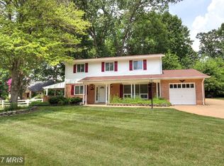 5126 Richardson Dr, Fairfax, VA 22032