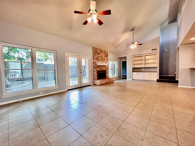 11407 Briar Rose Dr — Photo 14