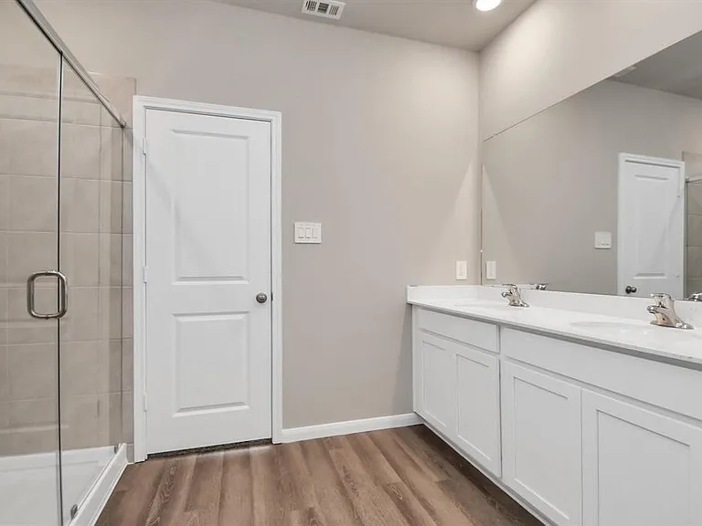 5810 Linda Cove Ln — Photo 23