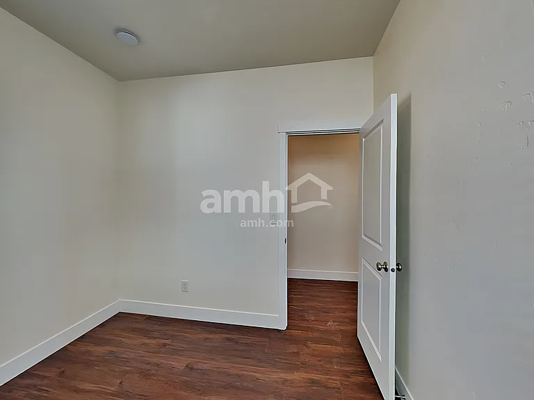 1389 E Ludlow Dr — Photo 7