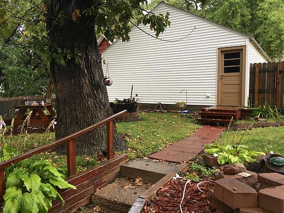 3rd image of 535 Euclid Ave