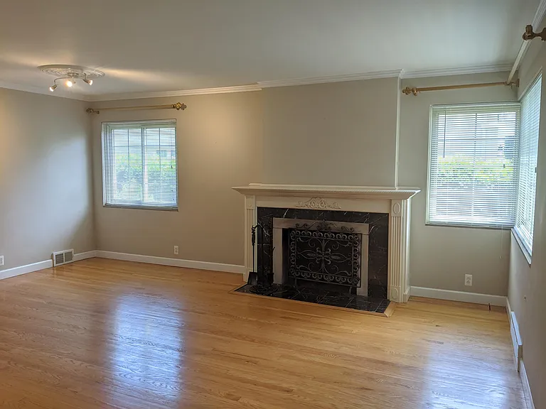 628 Neff Rd — Photo 2