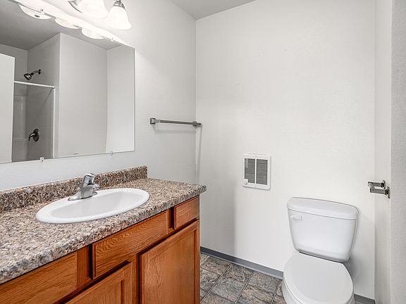 4th image of 1860 White Ave #1882