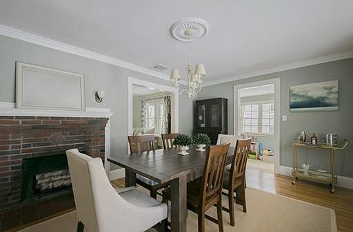 5th image of 15 Crescent Hill Ave