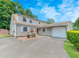 473 Ralph Ave, Central Islip, NY 11722