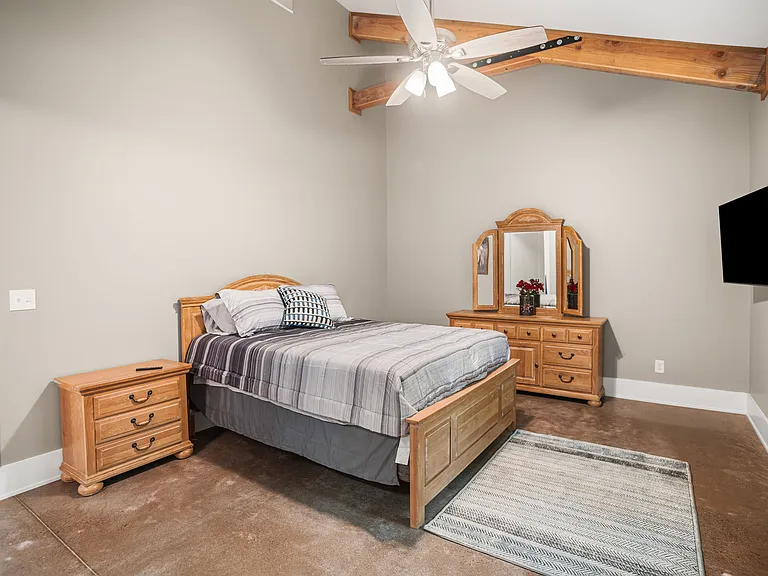 205 Woodcraft Dr — Photo 6
