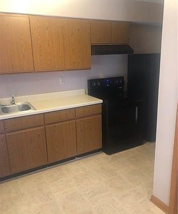 3rd image of 513 Hesper Ave