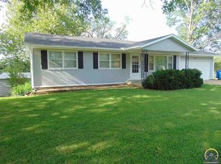 2610 NE Spring Creek Dr, Topeka, KS 66617