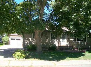 121 F St, Marshall, MN 56258