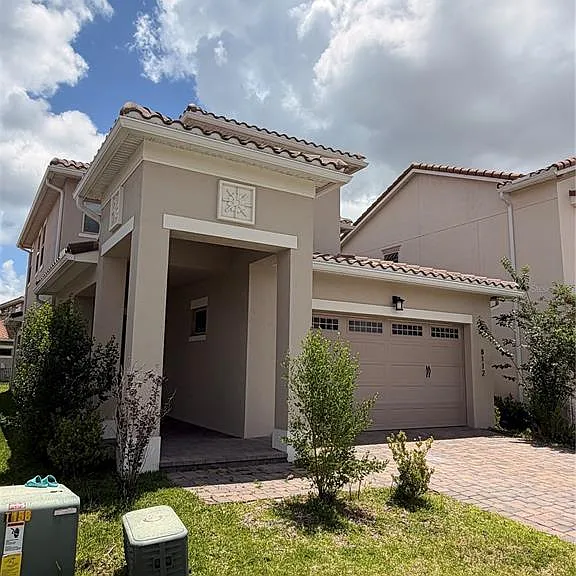 8112 Mabury Ln — Photo 2