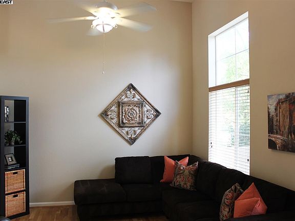 2nd image of 4553 Mangrove Dr