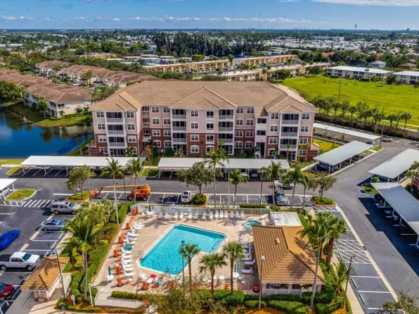 15901 Royal Pointe Ln #307, Fort Myers, FL 33908