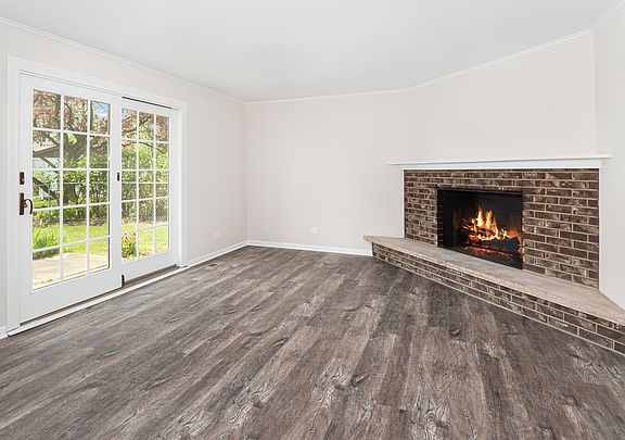 5th image of 401 Milford Ct
