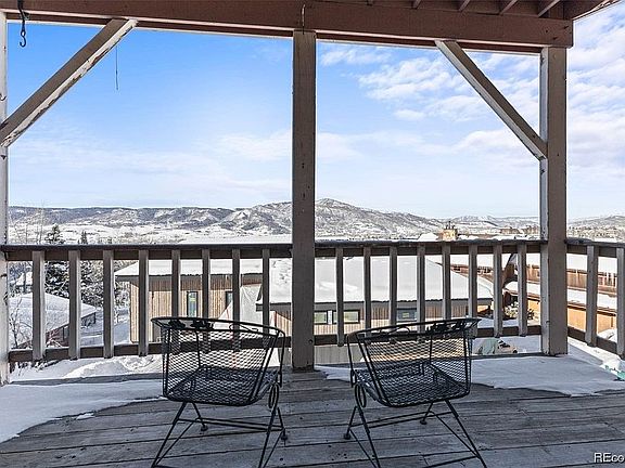 4th image of 2965 Ski Trail Ln