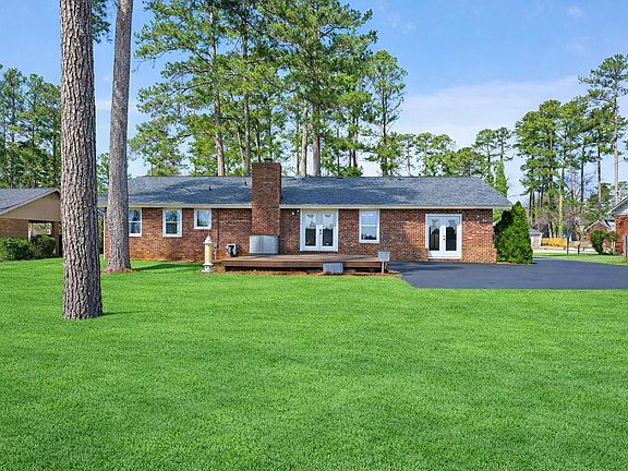 3rd image of 510 Gaston Dr