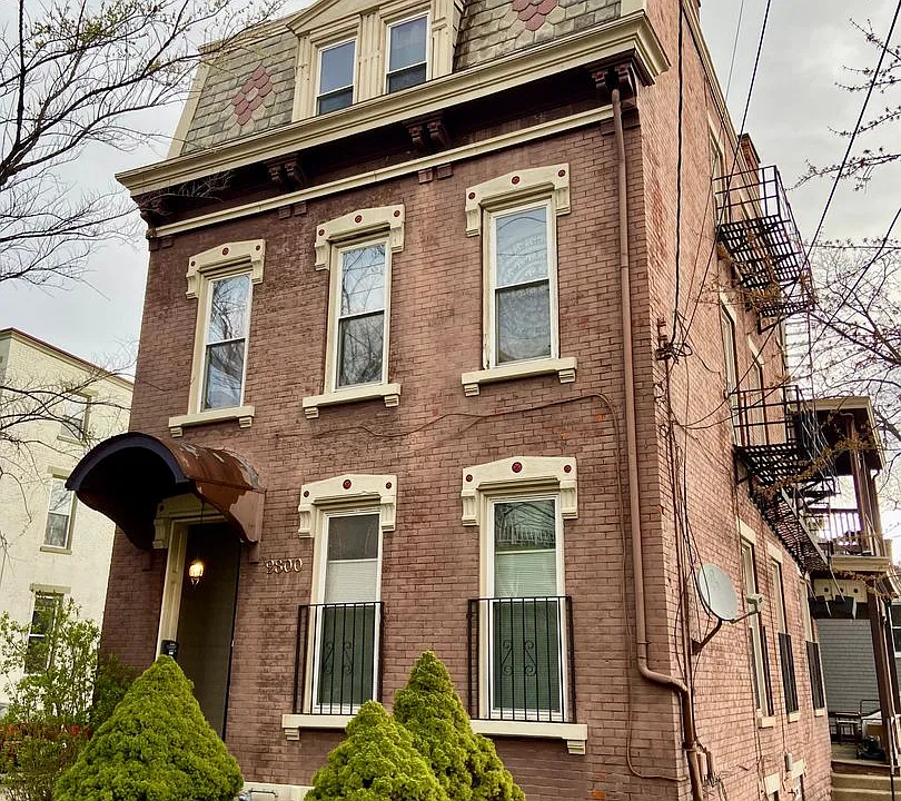 2800 Euclid Ave
