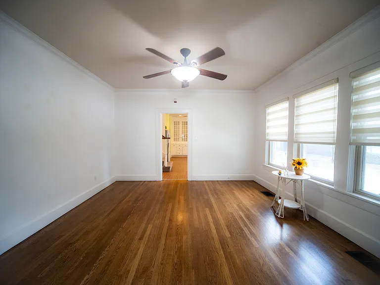2600 Shirley Ave — Photo 10