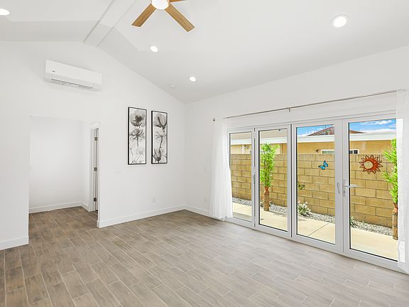 2nd image of 4494 Wyngate Cir