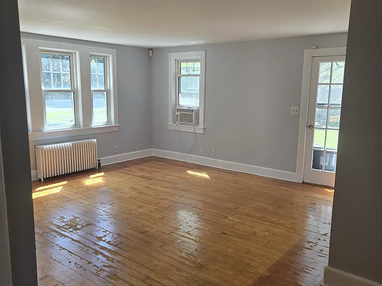 56 Precinct St — Photo 10