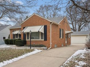 3913 Clinton Ave, Des Moines, IA 50310