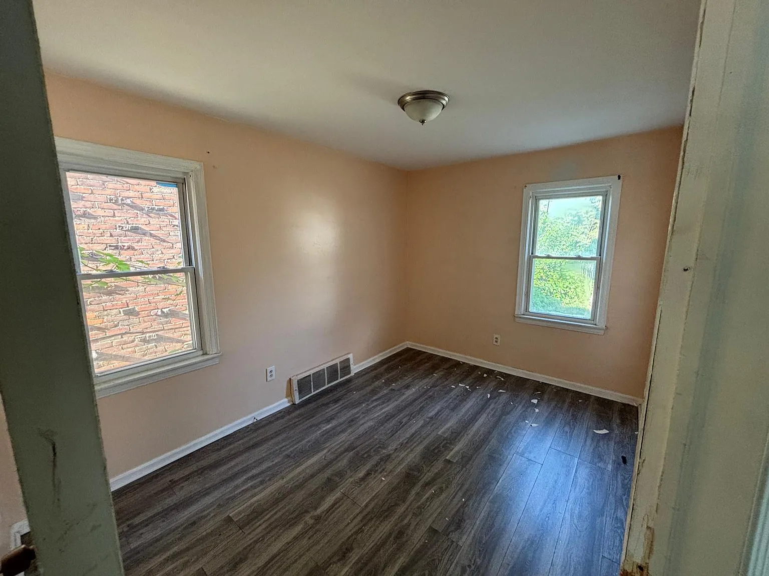 3 bed, 1065 sqft, $1,400 — Photo 4