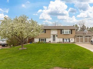 1729 Sharp Dr, Rapid City, SD 57703
