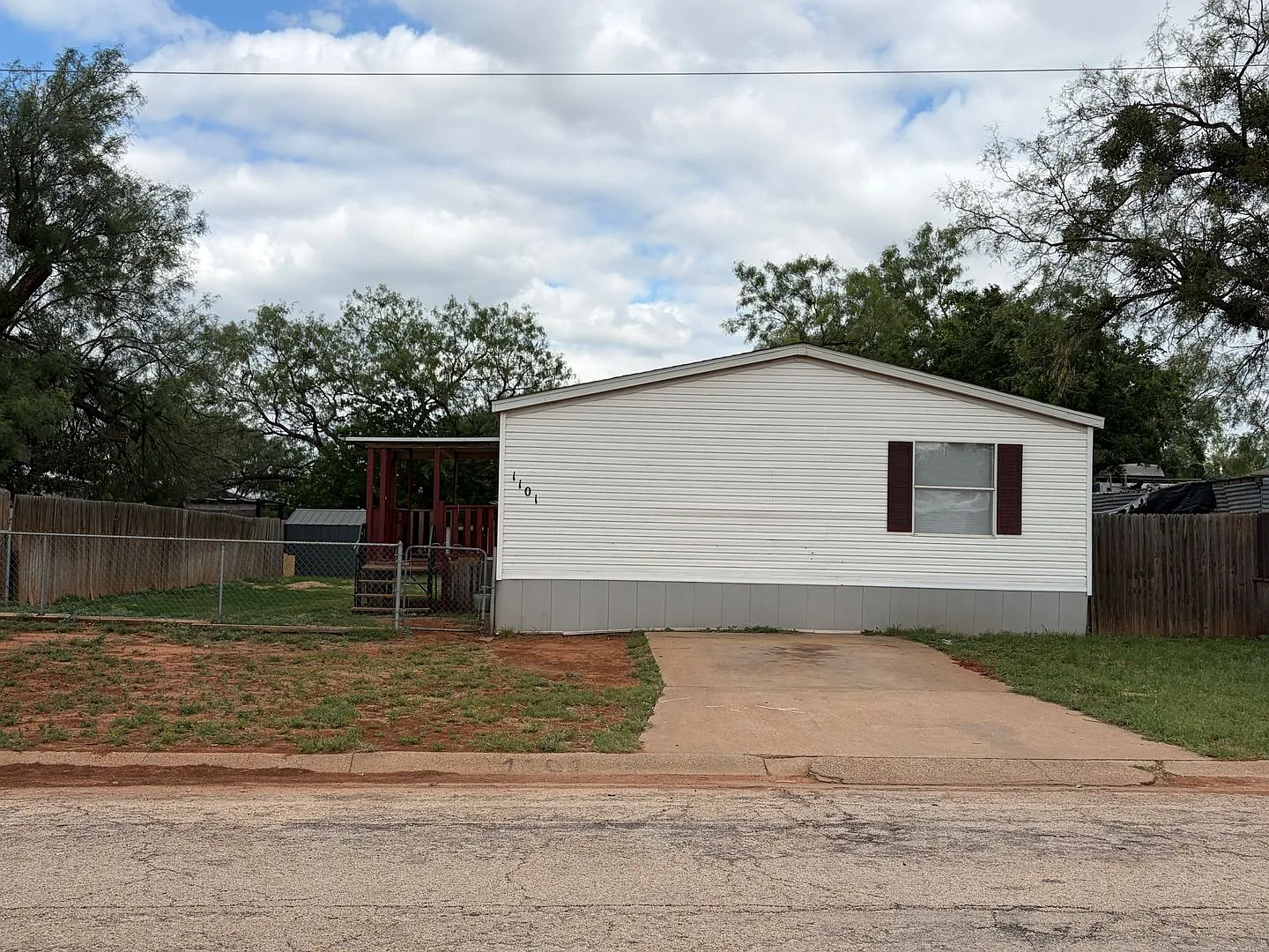Trailer house; 3 bed 2 bath — Photo 2