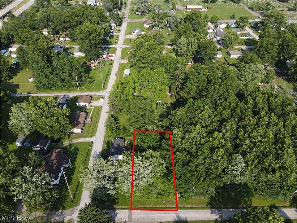 1st image of Meadowbrook Ave NE