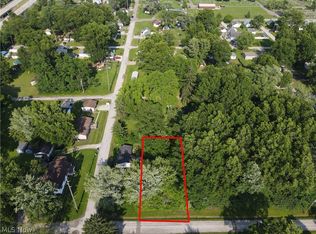 Meadowbrook Ave NE, Alliance, OH 44601