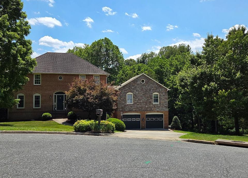 1st image of 3578 Gregory Ln
