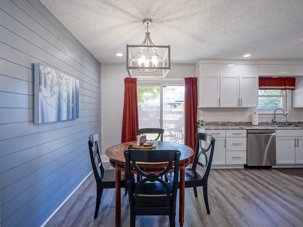 617 Stockbridge Ln, Lafayette, IN 47909