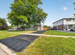 8 Earnscliffe Gate, Brampton, ON L6T 3B3