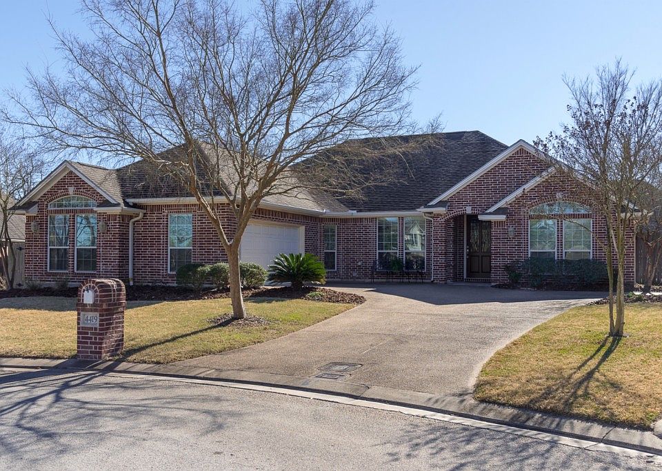 1st image of 4419 Edinburgh Pl