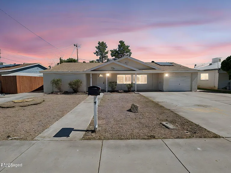 7 S Catalina St — Photo 1