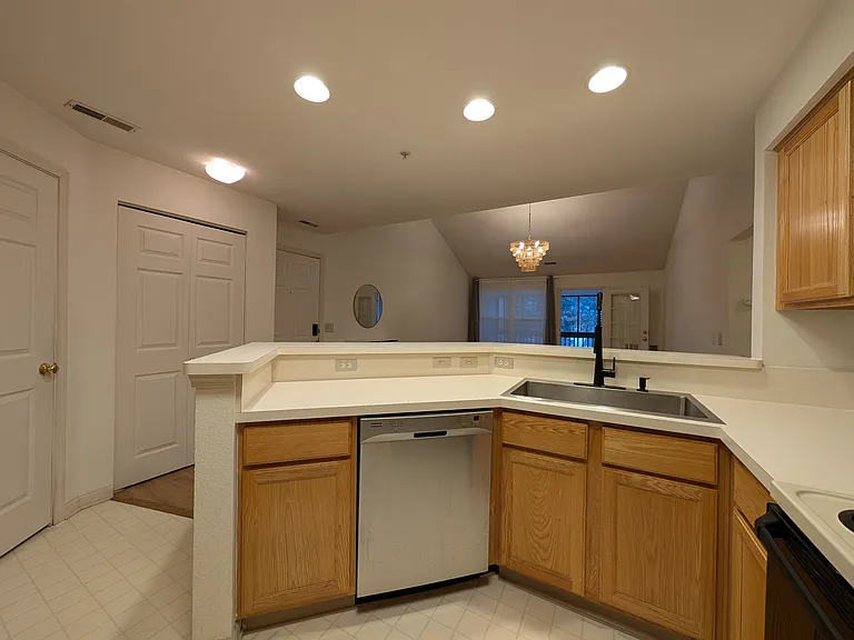 1561 Long Meadow Trl — Photo 12