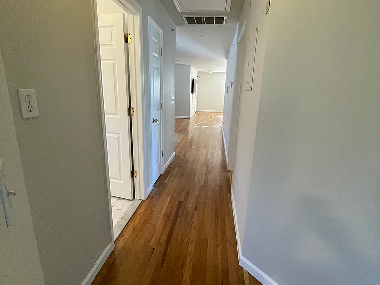 120 South St — Photo 17
