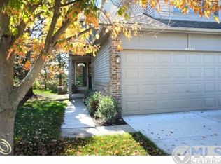 45221 Horseshoe Cir, Canton, MI 48187