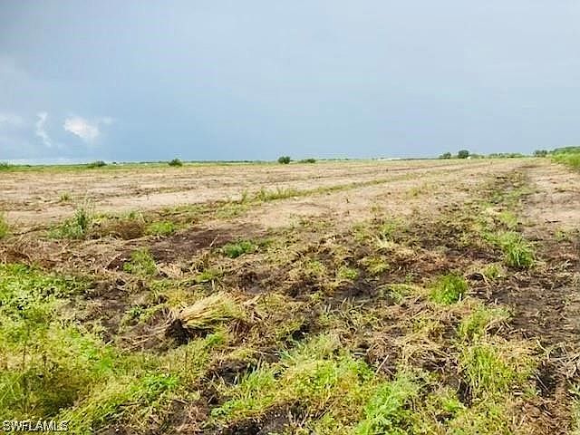 2nd image of 5660 1st Rd