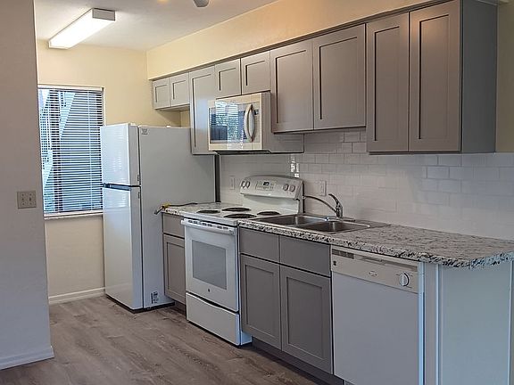 4th image of 22523 Westchester Blvd Unit 104E
