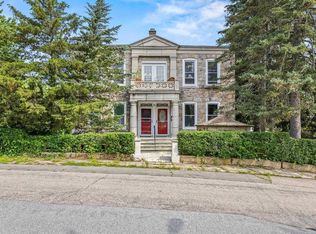 30 Rosedale Ave, Manchester, NH 03103