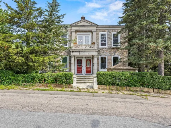 30 Rosedale Avenue, Manchester, NH 03103