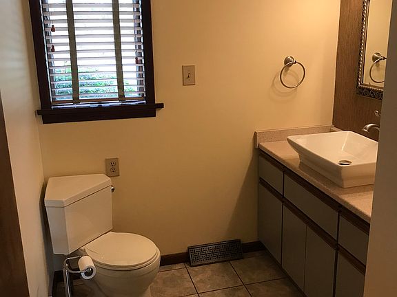 Powder room