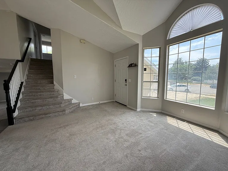 979 E Blue Heron Cir — Photo 8