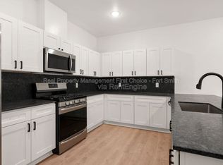 8826 Cantera Dr UNIT B, Fort Smith, AR 72916