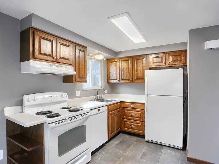 4286 Sample Ct — Photo 13
