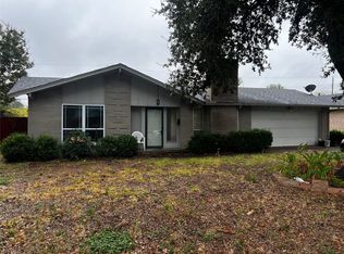 8212 Greenhollow Ln, Dallas, TX 75240