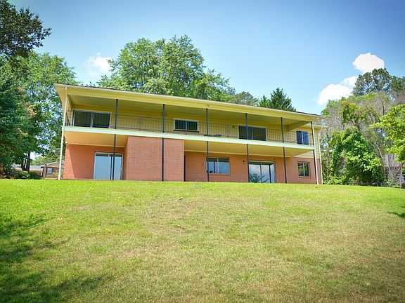 4th image of 230 W Lakeshore Dr